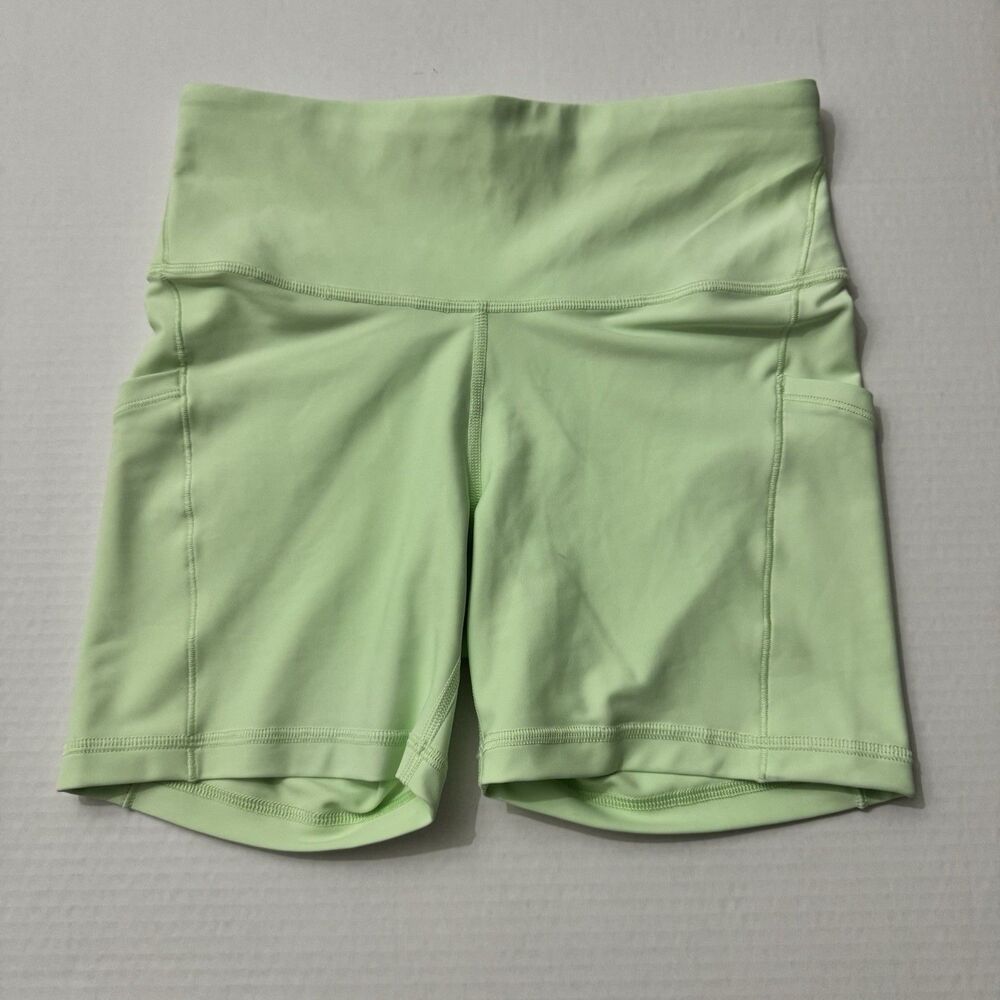Athleta Interval Stash 5" Biker Shorts in Mint Tint Pockets Small Running Gym